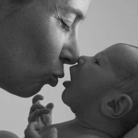 mama & bebe Curso para el postparto. Yoga y cuidados para ti y tu bebe